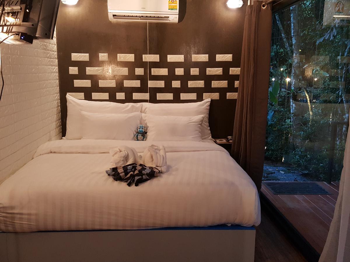 Hotel Hug Rimtharn à Ban Khao Klom Extérieur photo