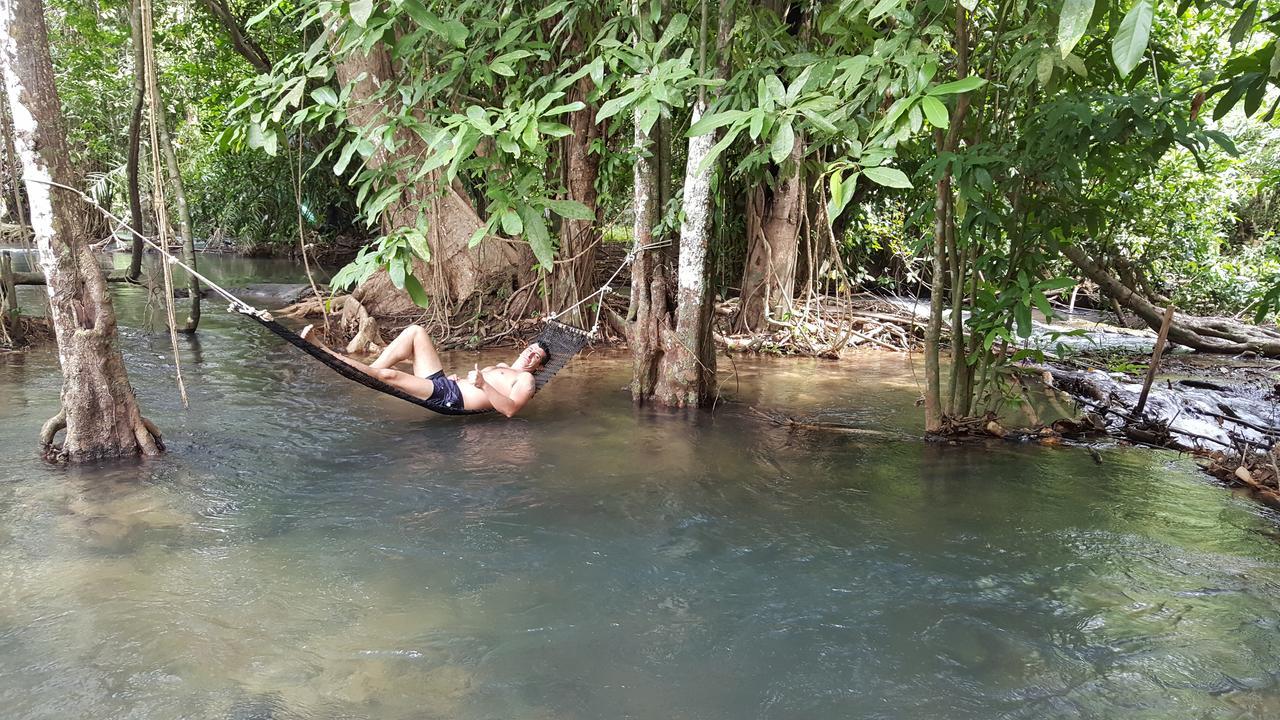Hotel Hug Rimtharn à Ban Khao Klom Extérieur photo